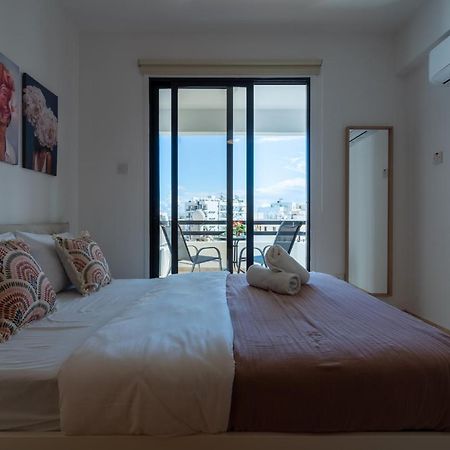 Polyn 1- Bedroom Apartment In Larnaca Exteriér fotografie