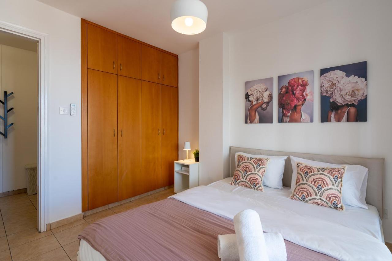 Polyn 1- Bedroom Apartment In Larnaca Exteriér fotografie